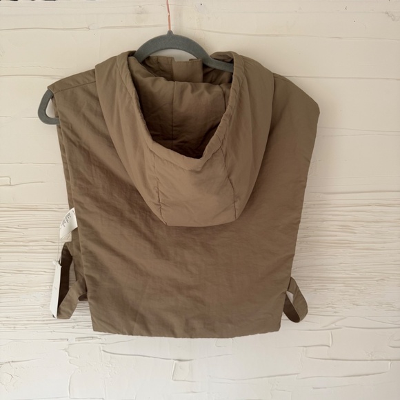 NWT! Oak + Fort Padded Hooded Vest |One Size | Olive Brown - Picture 5 of 9